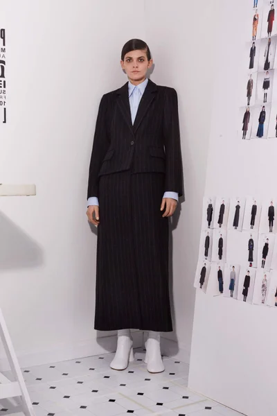 Look 15